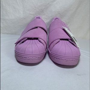 Adidas Women’s Sneakers Shoes purple pink velcro shell toe size 9 nwt new sneaks